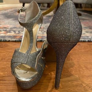 Gianni Bini Silver Pump